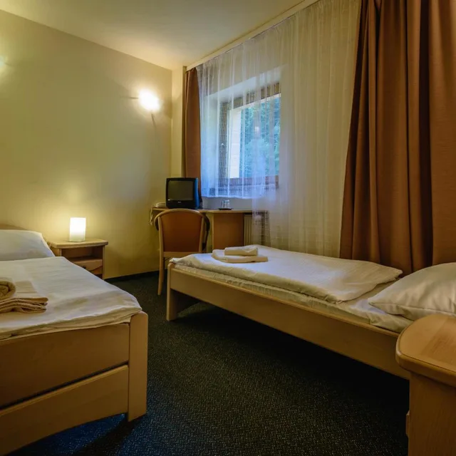 غرفة بسرير مزدوج أو سريرين منفصلين، Hotel Boboty 1/9