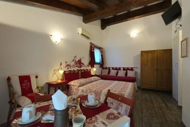 غرفة قياسية بسرير مزدوج لذوي الإعاقة، Villa ai Tigli 4/10