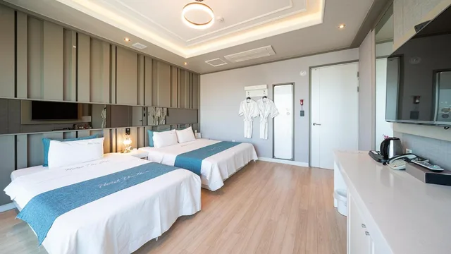 غرفة عائلية بإطلالة على البحر، Hotel The One Yeosu 3/10