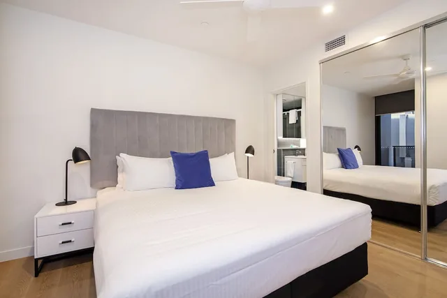 شقة بسرير كوين وسريرين كينج بإطلالة على المدينة بـ3 غرف نوم، Atlas Apartments by CLLIX 2/3