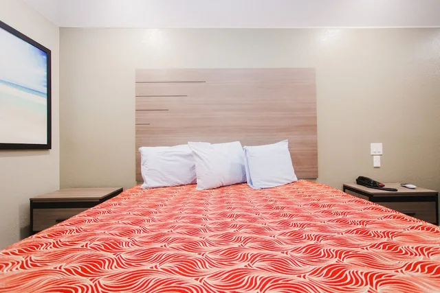 غرفة سوبيريور بسرير كينج للمدخنين، Palace Inn 1-10 West & Beltway 8 3/6