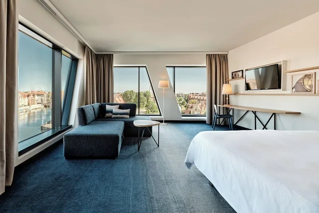 غرفة بريميوم بسرير كينج بإطلالة على النهر، Holiday Inn Gdansk - City Centre 1/10