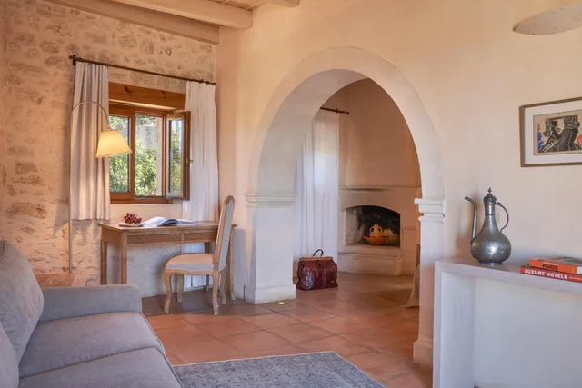 جناح جونيور سوبيريور بشرفة، Kapsaliana Village Hotel 2/5