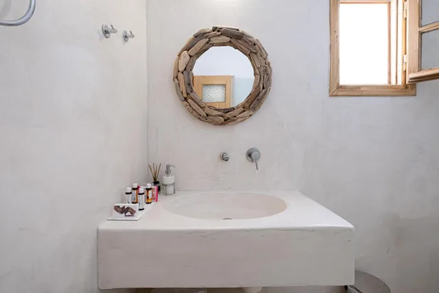 1 Bedroom, Suite, Lateral Side Sea View، Santorini Crystal Blue 9/10