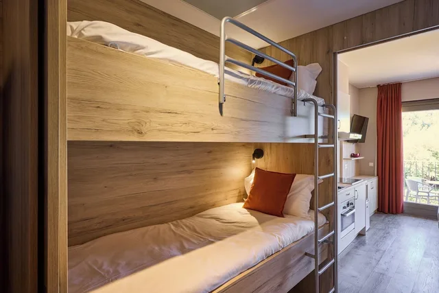 استوديو عائلي بسرير مزدوج وسرير بطابقين، Holiday Suites Westende 2/10