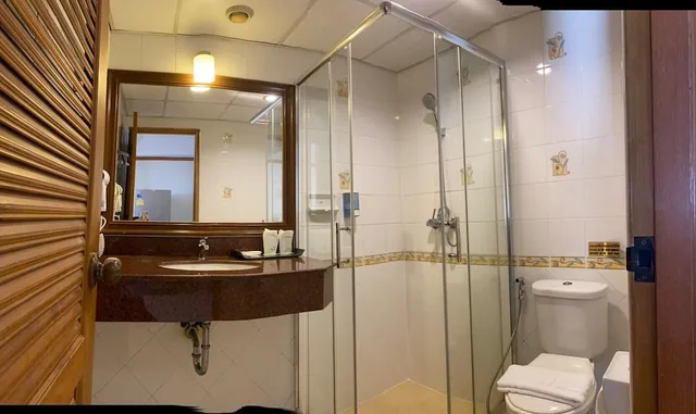 غرفة سوبيريور ديلوكس بإطلالة على البحر بشرفة، Seaview Hotel Sriracha 5/5