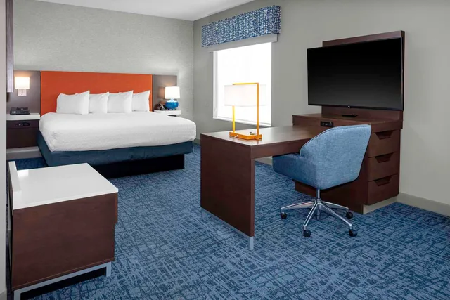 Studio, Suite, King Bed, Hampton Inn & Suites Cedar Park North Austin, TX 1/2