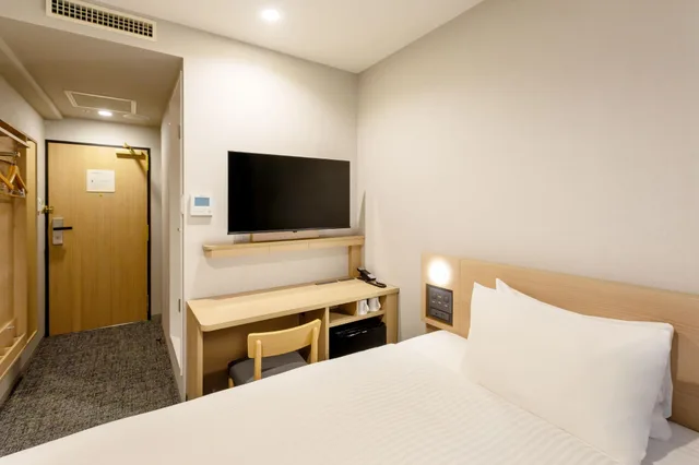 غرفة مفردة بسرير مزدوج في المبنى الرئيسي للمدخنين، Sotetsu Fresa Inn Tokyo-Tamachi 1/1