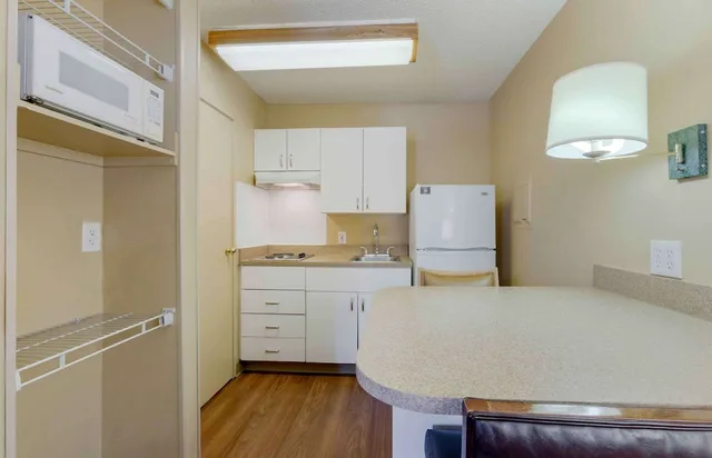 استوديو بسرير كوين، Extended Stay America Suites Phoenix Scottsdale Old Town 4/4