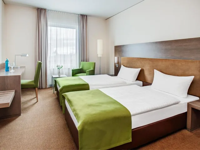 غرفة قياسية بسرير مزدوج أو سريرين منفصلين، Intercityhotel Mainz 1/1