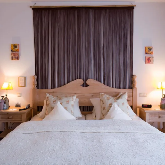 غرفة مفردة بسرير مزدوج، Lessing Dusseldorf 4/10