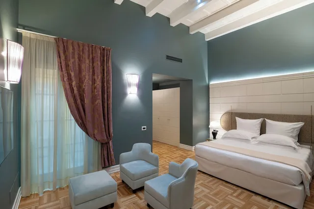 جناح جونيور، Hotel Number Nine 1/3