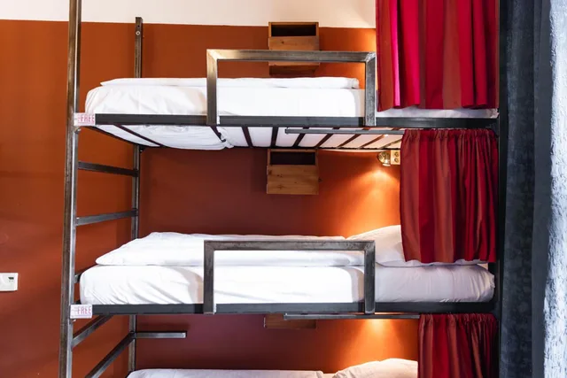 Mixed Dorm, Sir Toby Apos S Hostel 5/6