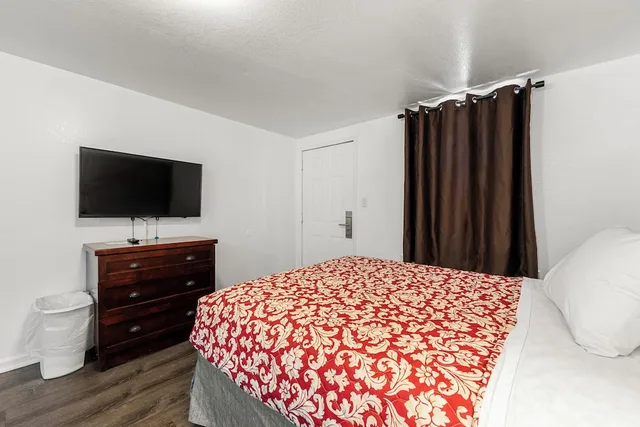 Room, Queen Bed, Stay Lodge 4/8
