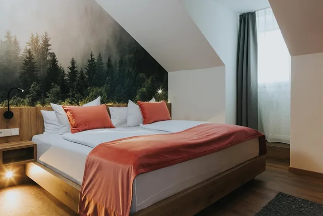 جناح جونيور، Hotel Drei Quellen Therme 4/9