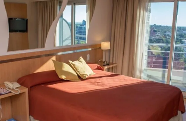 غرفة بريميوم مفردة بسرير مزدوج، Maran Suites And Towers 2/3