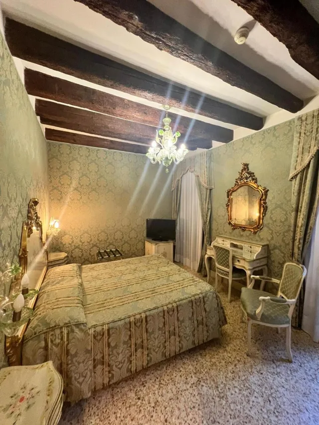 غرفة بسرير كوين، Hotel Ca Dogaressa 7/10
