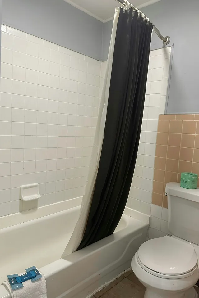 2 Queen Beds Non-Smoking, OYO Hickory House Inn 5/5
