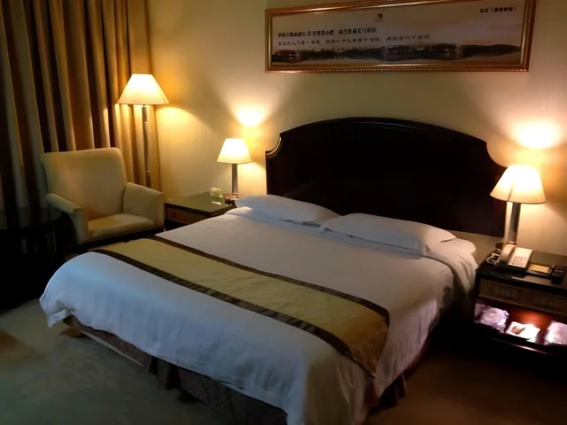 غرفة ديلوكس بسرير كينج، Campanile Hotel Restaurant (Zhuhai Yinhua Road) 1/1