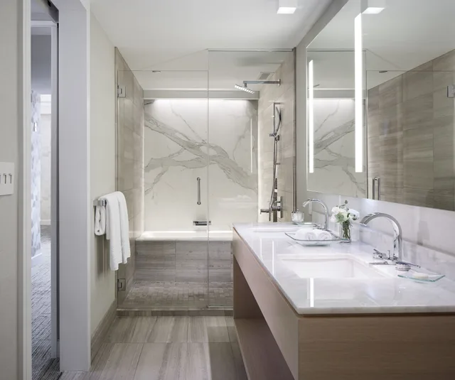 جناح تنفيذي بسرير كينج، THE RITZ-CARLTON CHICAGO 1/3