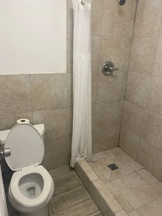 غرفة أساسية بسريرين كوين، Americas Best Value Inn Thousand Oaks 3/3