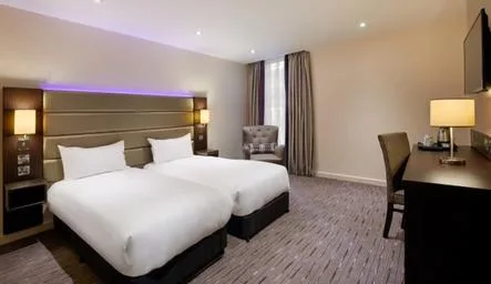 غرفة بسريرين منفصلين، Premier Inn Blackpool Airport 3/3