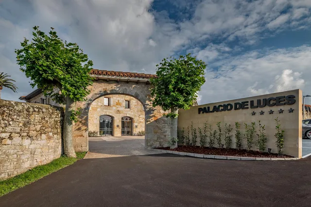 Junior Suite, Garden Access، Hotel Palacio de Luces 1/1