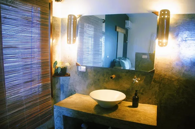 غرفة ديلوكس بسرير مزدوج بشرفة، Bluemango Rooms & Villas 6/7