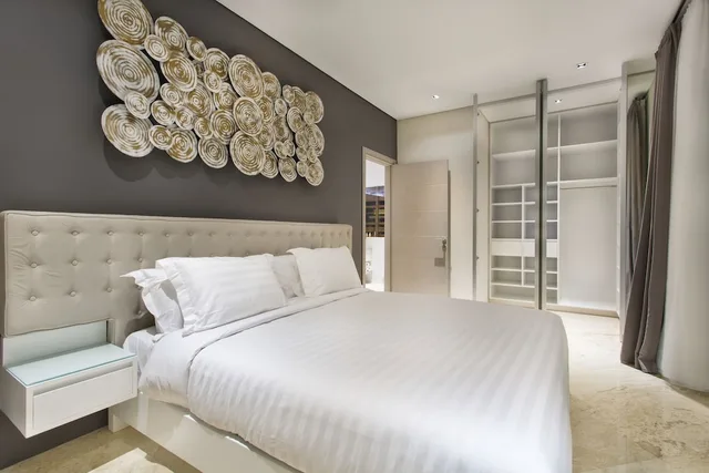 1.5 Bedrooms, 1 Double and 1 Single Bed, Side Ocean View، The Double View Mansions Bali 2/6