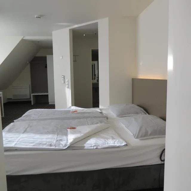 غرفة قياسية رباعية بسرير فردي، Comfor Hotel 4/7