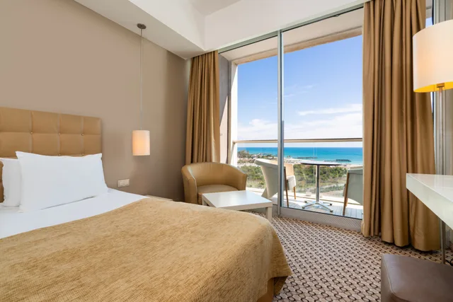 غرفة بإطلالة على البحر، Crystal Centro Resort 1/8
