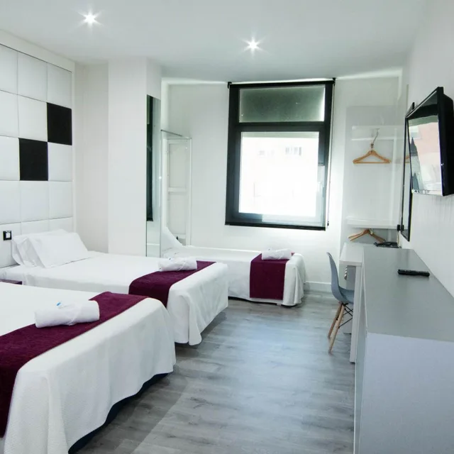 غرفة عائلية بسرير فردي، Hotel Avenida de Espana 7/10