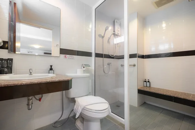 Room, Triple, Golden Jade Suvarnabhumi 4/5