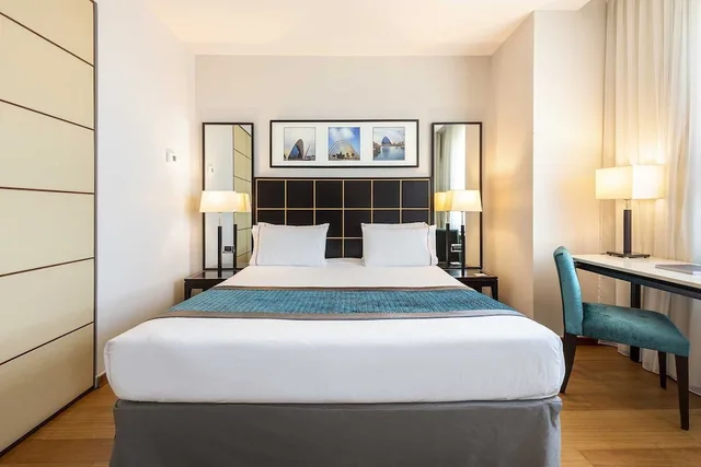 Room, King Bed, City View, Eurostars Gran Valencia 3/7