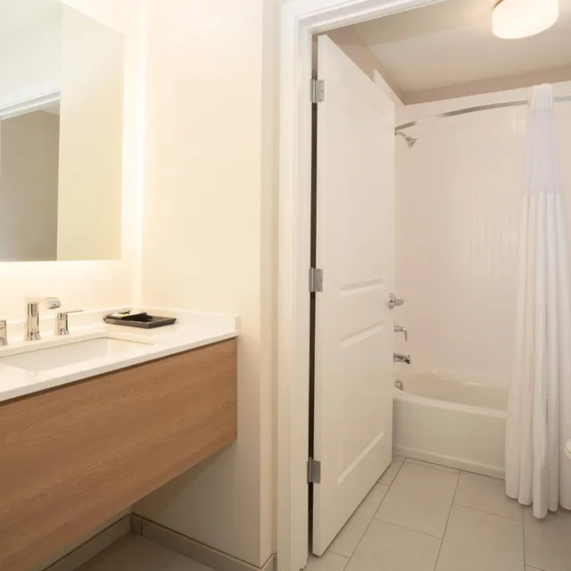 جناح بغرفتي نوم لذوي الإعاقة، Staybridge Suites Carson City - Tahoe Area 7/9