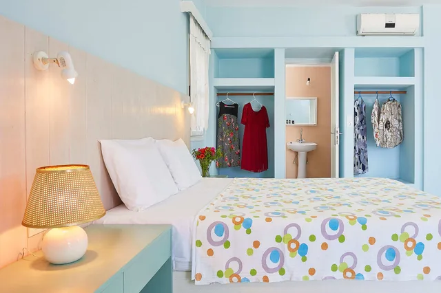 استوديو ثلاثي بسرير مزدوج وسرير فردي، HOTEL GLAROS DIAFANI 1/5