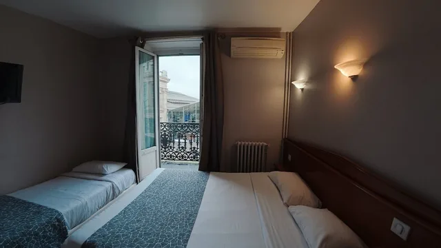 غرفة ثلاثية بسرير مزدوج وسرير فردي، Hotel Richmond 7/10