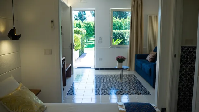 غرفة سوبيريور بسرير مزدوج بشرفة، Resort Bosco De Medici 1/5