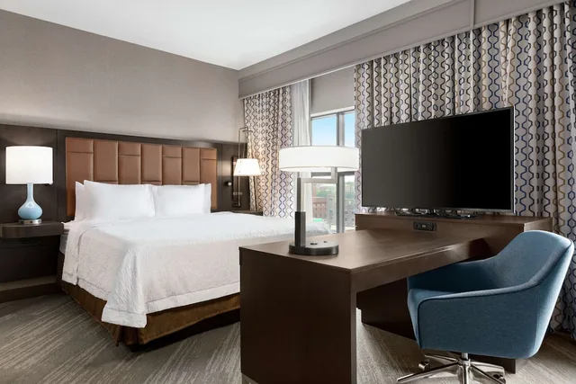 جناح بسرير كينج لذوي الإعاقة، Hampton Inn and Suites Kansas City Downtown Crossroads 3/8