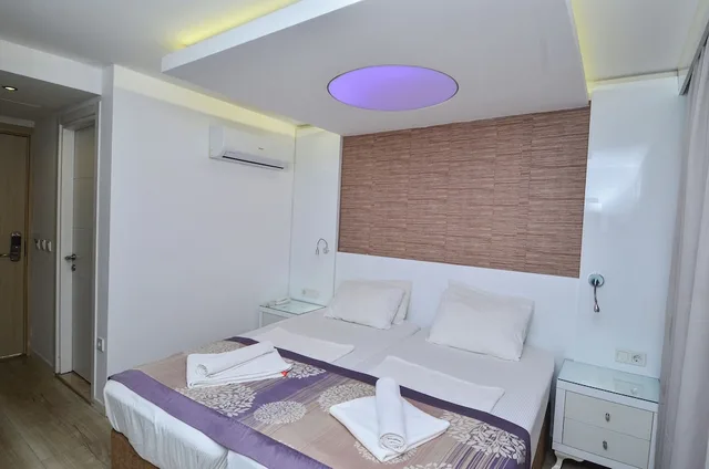 غرفة قياسية بسرير مزدوج، Tropic Hotel Side 8/10
