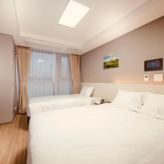 غرفة ديلوكس عائلية، Sollago Myeongdong Hotel and Residence 2/5