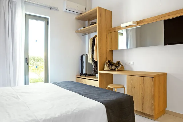 جناح جونيور بسرير كينج، Zeus Hotels Neptuno Beach 3/7