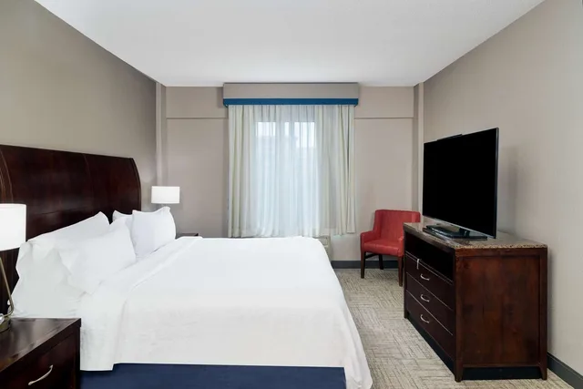 جناح ديلوكس بسرير كينج لذوي الإعاقة، Hilton Garden Inn Augusta 1/1