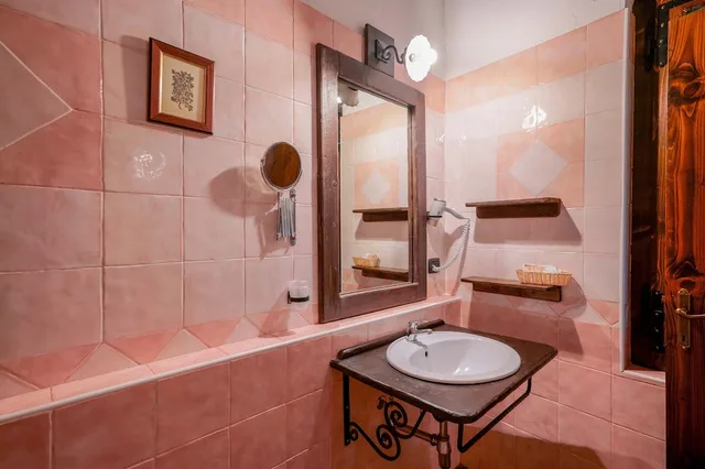 Superior, Twin Beds, Il Monastero 4/6