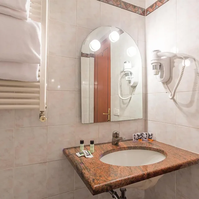 Room, Single, Raeli Hotel Luce 4/8