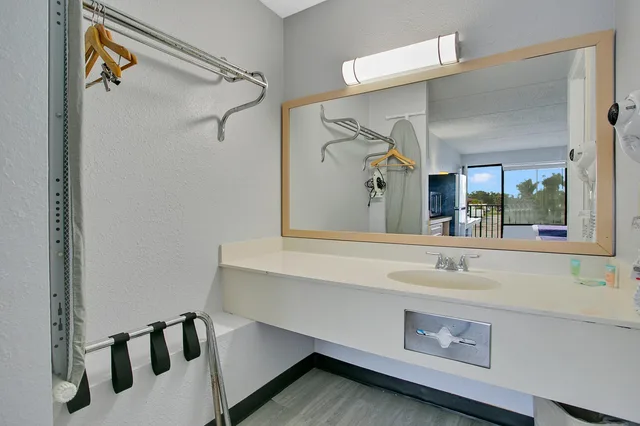غرفة رباعية بسريرين كوين، Home 1 Suites Extended Stay - Kissimmee 3/4