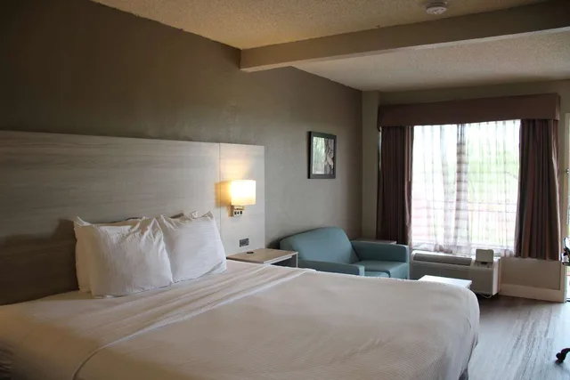 Room, King Bed, Balcony, Boca Suites Deerfield Beach, SureStay Collection by Best Western FL 1/8
