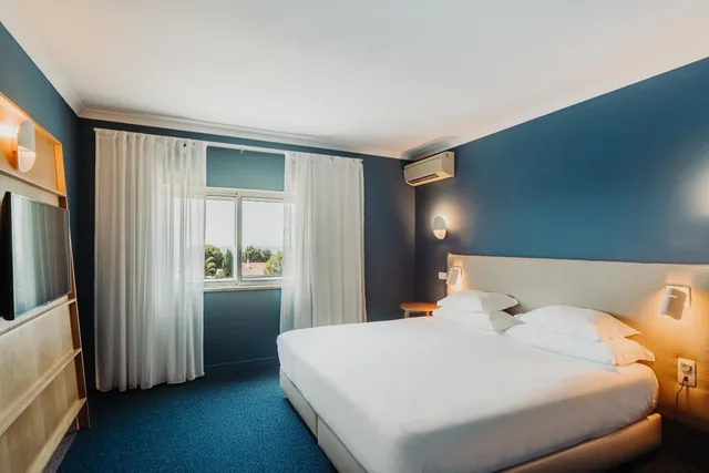 جناح بسرير كوين، Velamar Boutique Hotel - Adults Only 2/8