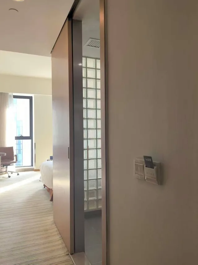 غرفة بسرير كوين لذوي الإعاقة، Holiday Inn Express Shanghai Gongkang 4/8