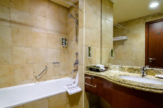 Grand, Deluxe, Sea View, Balcony, Danat Jebel Dhanna Resort 4/4